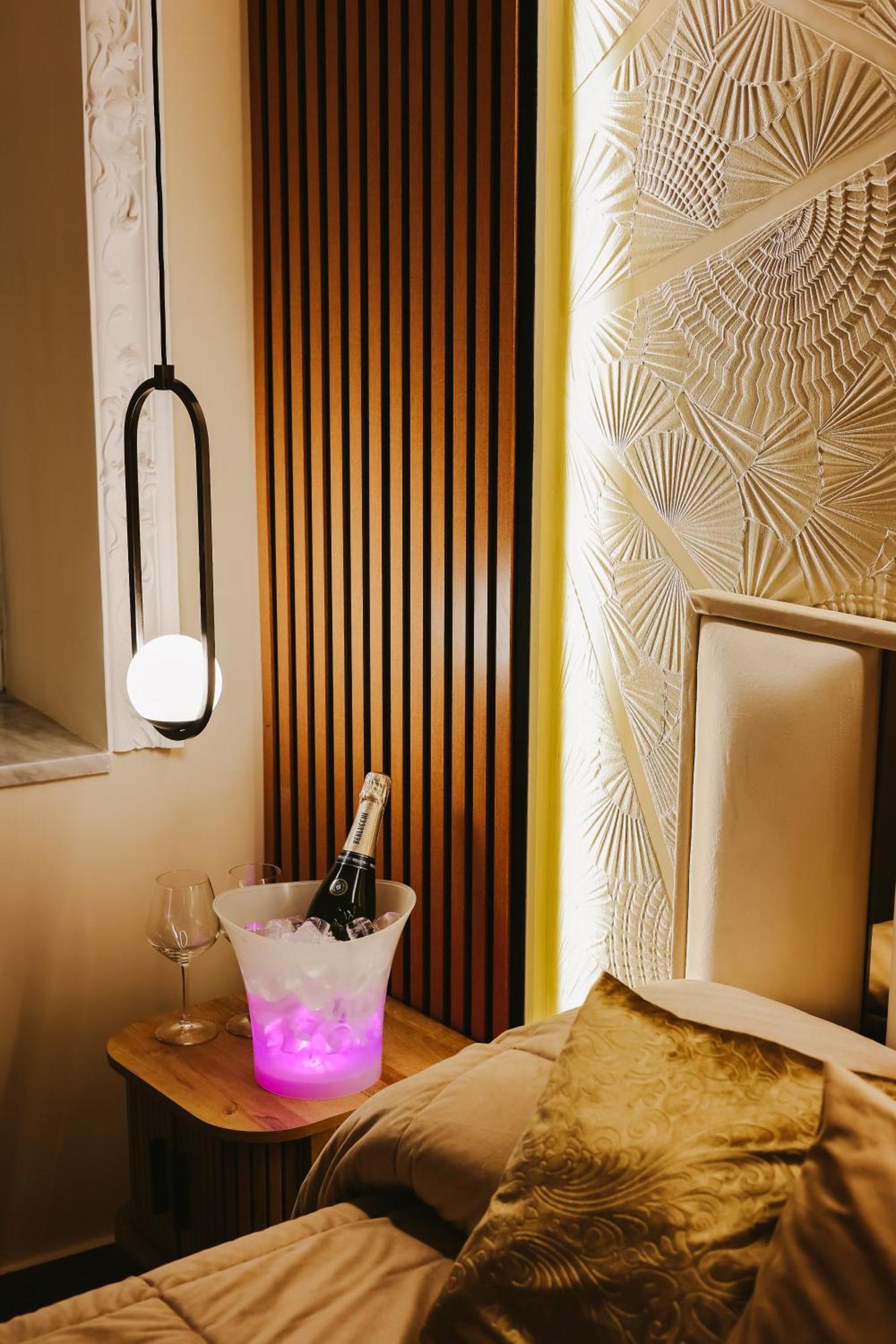 Casamira B&B Napoli Centrale 外观 照片